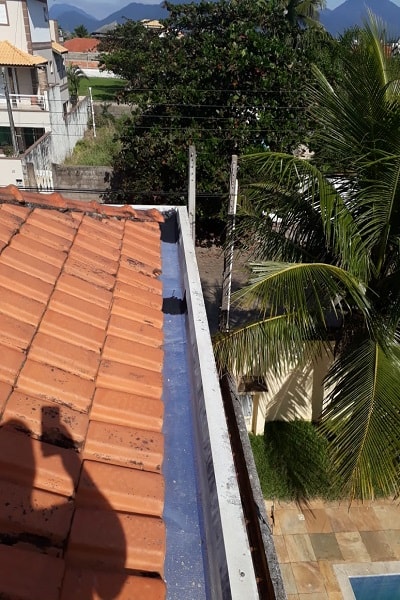 Instalalação de manta térmica em telhado