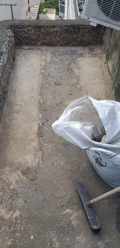 Conserto de telhado em galpão